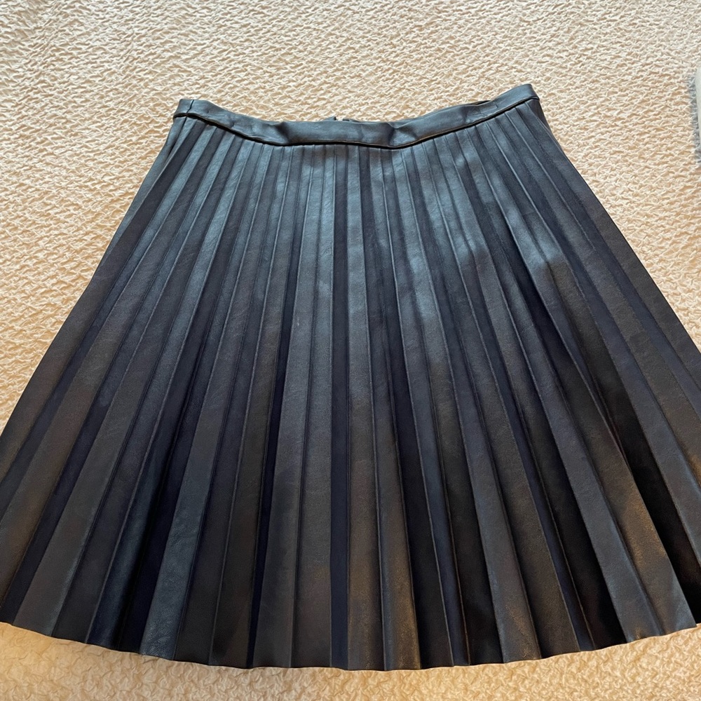 Navy J.Crew leather pleated skirt size 0